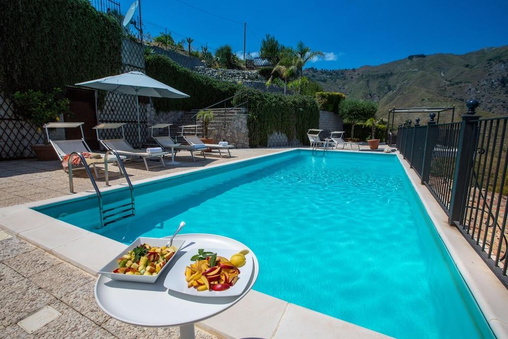 Casale Di Caterina Guest House Taormina Exterior photo
